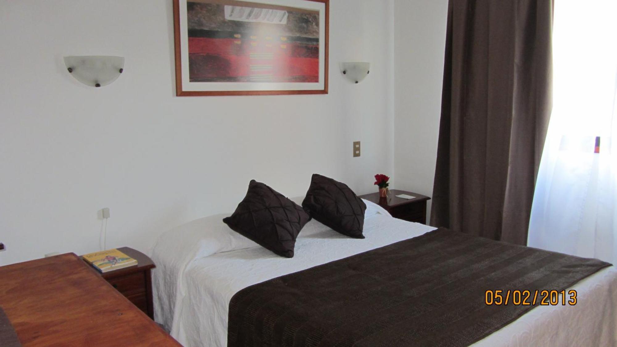 Hotel Real Лінарес Екстер'єр фото